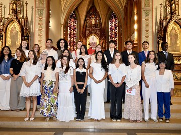 Confirmaciones de jóvenes y adultos