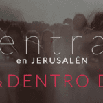 Jesús entra…